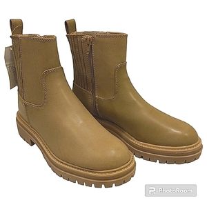 NWT 8.5 TT Ankle Boots Tan Memory Foam Comfy Slouchy Combat Moto Lug Chelsea